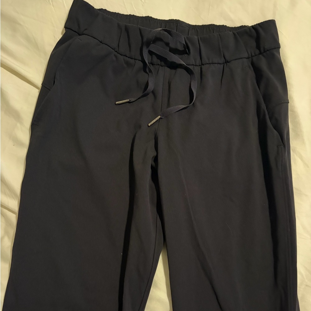 Lululemon Stretch Straight Leg Relaxed Black Drawstring Pant Size 6